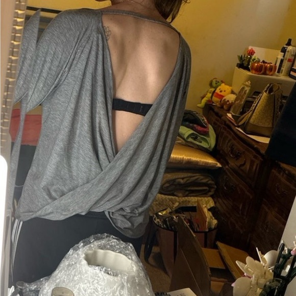 Lululemon criss cross draped open back long sleeve - Picture 1 of 4